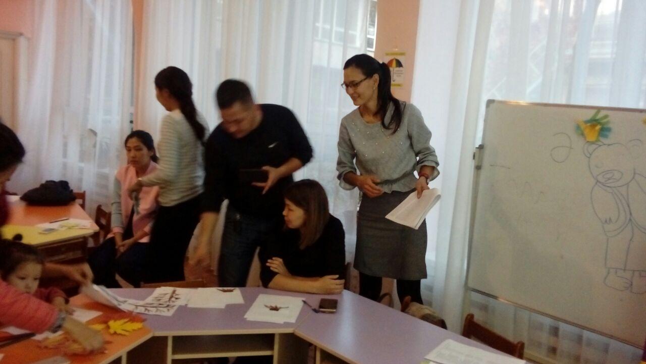 Ересек "Қарлығаш" тобы. Тәрбиеші  - Примбетова Улжан Канибековна
